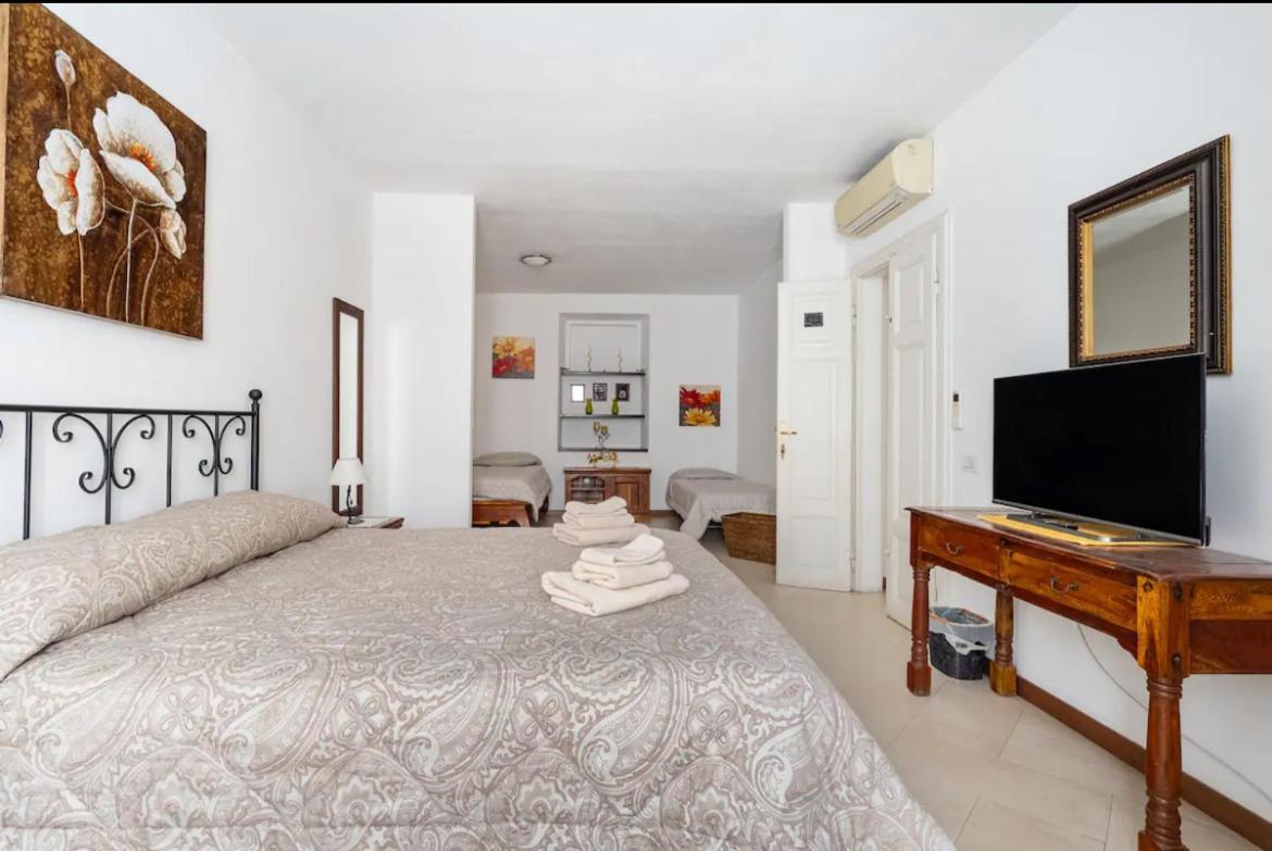B&B Affittacamere Via Del Centro 马达莱纳 外观 照片
